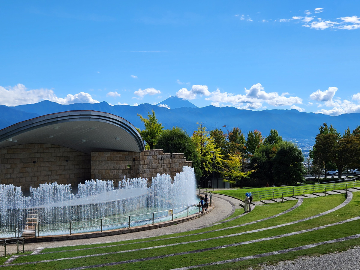 笛吹川フルーツ公園